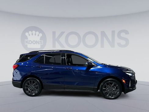 Used 2022 Chevrolet Equinox RS w/ RS Leather Package image 17