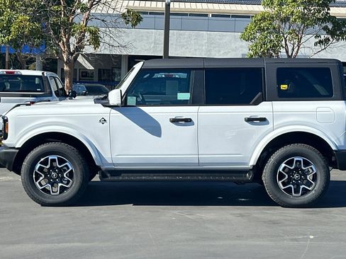 New 2026 Ford Bronco Outer Banks image 7