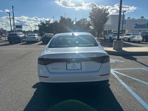 Certified 2023 Honda Accord EX image 7