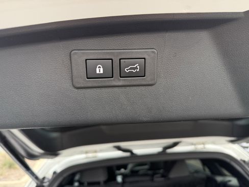 Used 2025 Subaru Outback Wilderness w/ Wilderness Package image 10