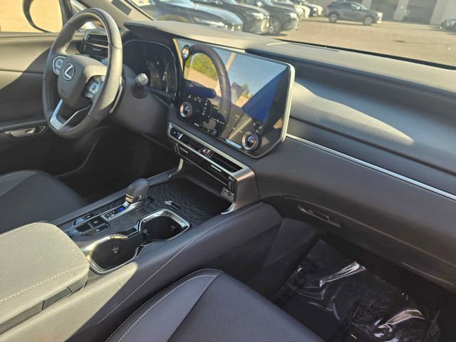 Certified 2026 Lexus RX 350h w/ Convenience Package AWD/4WD image 4