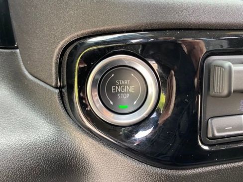 Certified 2026 GMC Sierra 1500 Elevation AWD/4WD image 40