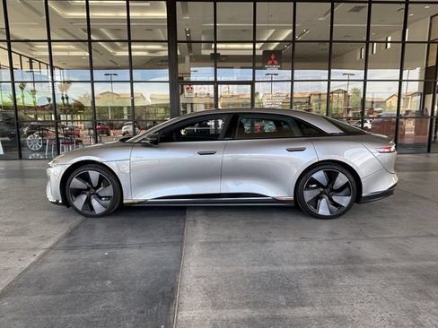 Used 2024 Lucid Air Touring AWD/4WD image 2