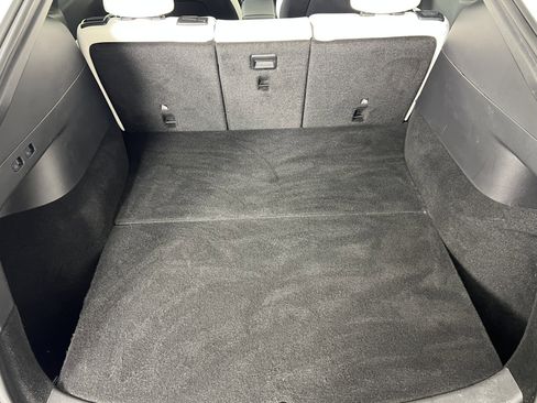 Used 2021 Tesla Model Y Long Range image 21