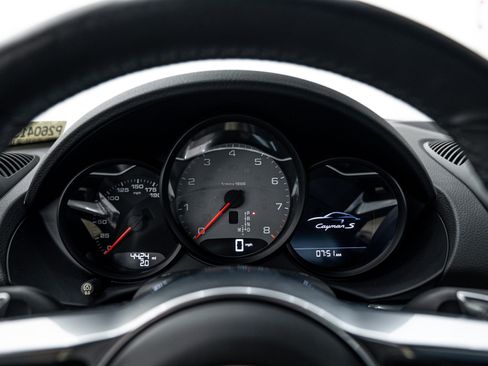 Certified 2018 Porsche 718 Cayman S RWD image 14