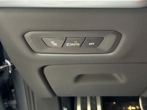 Used 2024 BMW X5 xDrive50e w/ M Sport Package AWD/4WD image 19
