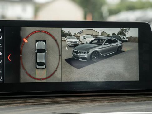 Used 2017 BMW 530i xDrive 530i xDrive Sedan 4D image 32