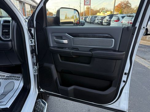 Used 2022 RAM 2500 Big Horn image 24