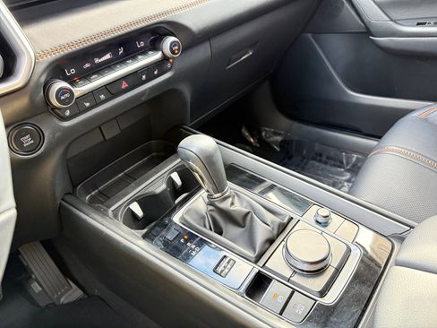 Certified 2025 MAZDA CX-50 AWD 2.5 Turbo w/ Premium Pkg image 13