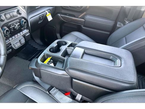 Used 2023 Chevrolet Silverado 2500 LTZ AWD/4WD image 19