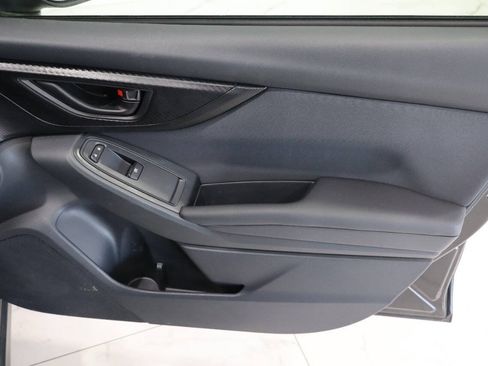Used 2019 Subaru Crosstrek 2.0i Premium AWD/4WD image 24