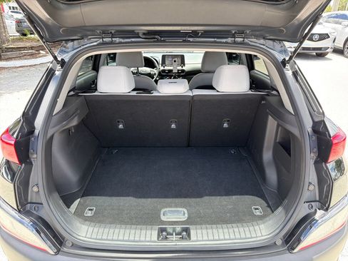 Used 2023 Hyundai Kona SEL FWD image 32