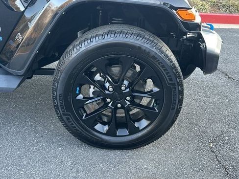 Certified 2022 Jeep Wrangler Unlimited Sahara w/ Cold Weather Group image 16