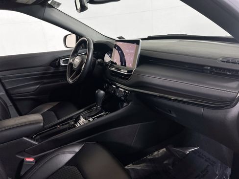 Used 2022 Jeep Compass Altitude w/ Convenience Group image 27