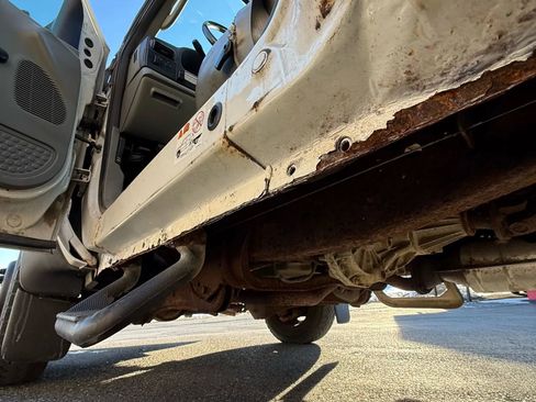 Used 2005 Ford F450 4x4 Regular Cab Super Duty image 39