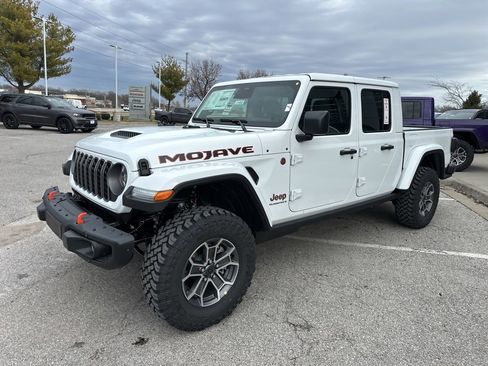 New 2026 Jeep Gladiator Mojave image 13