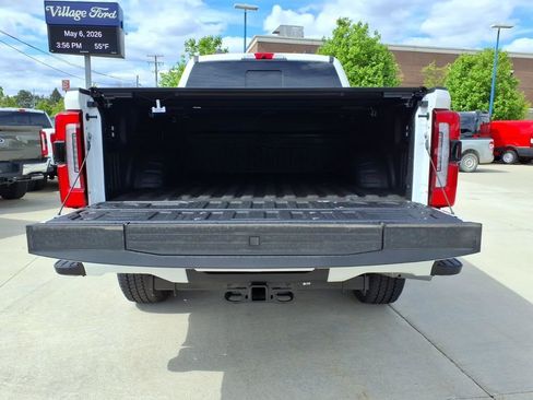 New 2026 Ford F350 Platinum w/ FX4 Off-Road Package AWD/4WD image 8