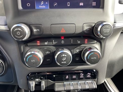 Used 2022 RAM 1500 Big Horn image 22