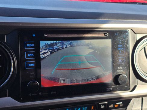 Used 2017 Toyota Tacoma TRD Pro AWD/4WD image 18