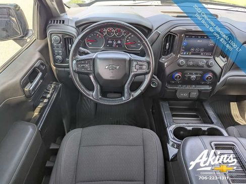Used 2022 Chevrolet Silverado 1500 LT Trail Boss AWD/4WD image 15