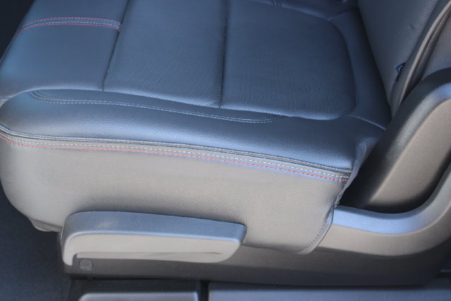 Used 2022 Chevrolet Traverse RS AWD/4WD image 40