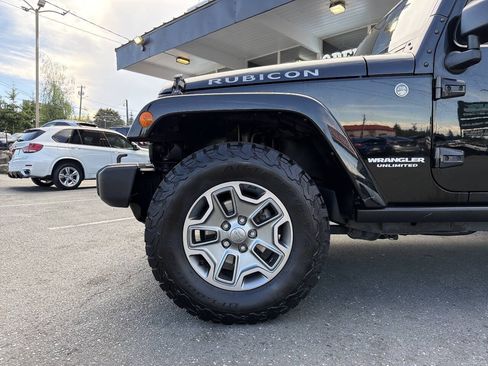 Used 2015 Jeep Wrangler Unlimited Rubicon w/ Dual Top Group AWD/4WD image 2