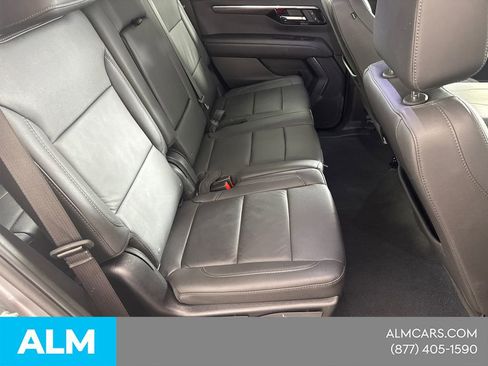 Used 2025 Chevrolet Tahoe LT AWD/4WD image 19