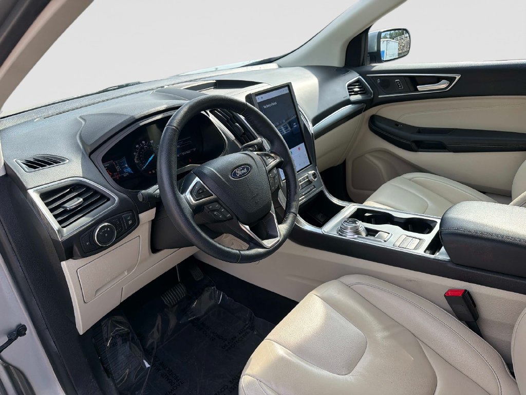 Used 2022 Ford Edge Titanium AWD/4WD image 22