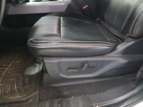 Used 2021 Ford F350 Lariat AWD/4WD image 3