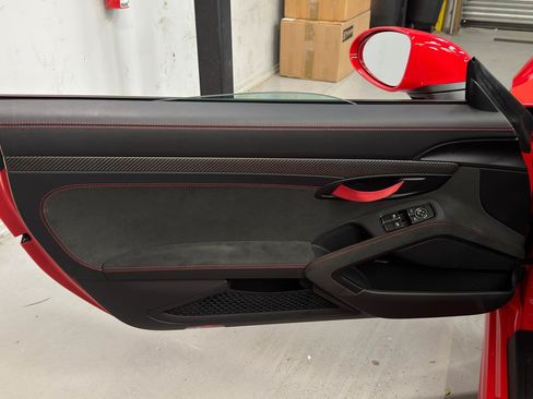Used 2025 Porsche 718 Boxster Spyder RS RWD image 17