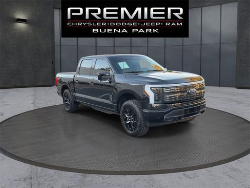 Used 2023 Ford F150 Lightning Platinum image 2