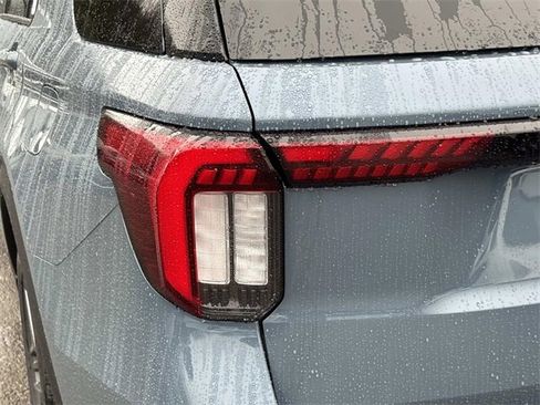 New 2026 Ford Explorer ST-Line w/ ST-Line Street Pack image 12