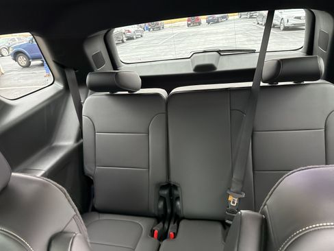 Used 2023 Chevrolet Traverse LT w/ LPO, Floor Liner Package image 19