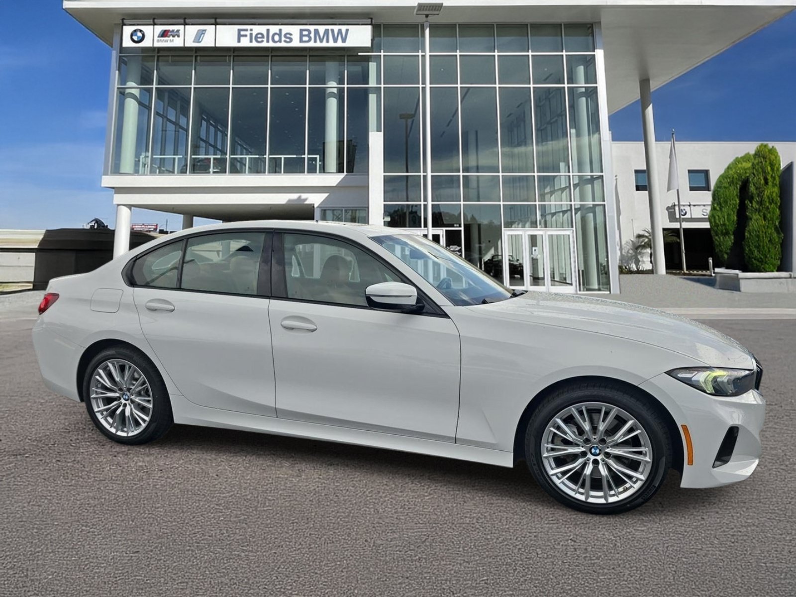 Used 2023 BMW 330i Sedan w/ Driving Assistance Package RWD image 1