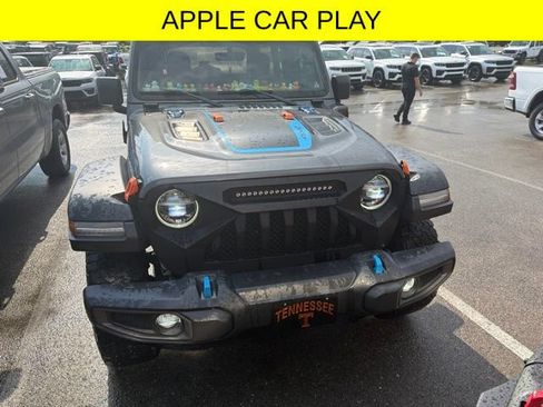 Used 2022 Jeep Wrangler Unlimited Rubicon 4xe w/ Cold Weather Group AWD/4WD image 2