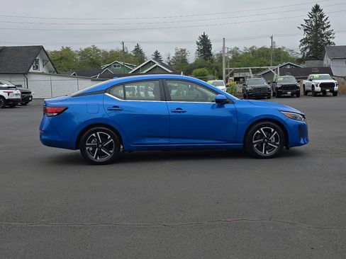 Used 2024 Nissan Sentra SV image 7