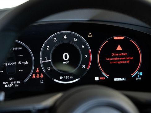 Certified 2026 Porsche Cayenne AWD/4WD image 19