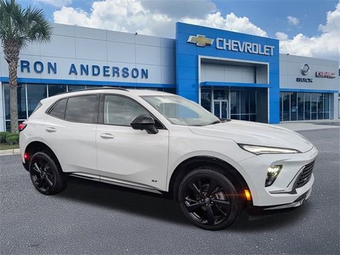 Used 2025 Buick Envision Sport Touring image 1