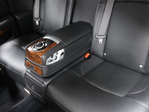Used 2013 Rolls-Royce Ghost RWD image 64