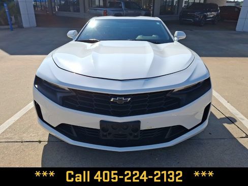 Used 2019 Chevrolet Camaro LT RWD image 3