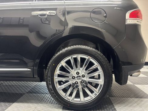 Used 2014 Lincoln MKX AWD w/ Equipment Group 101A image 11