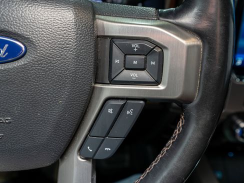 Used 2022 Ford F350 Platinum image 30