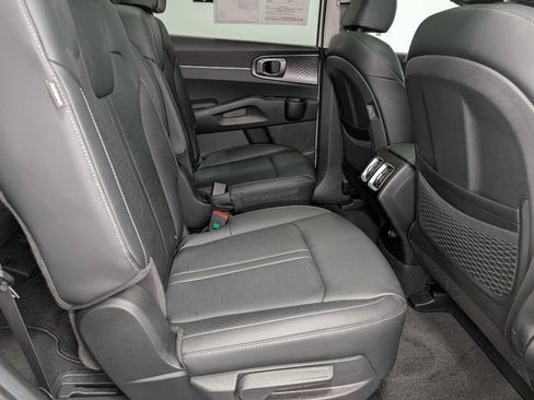Certified 2025 Kia Sorento EX AWD/4WD image 45