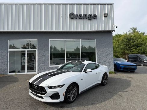 Used 2024 Ford Mustang GT Premium RWD image 1