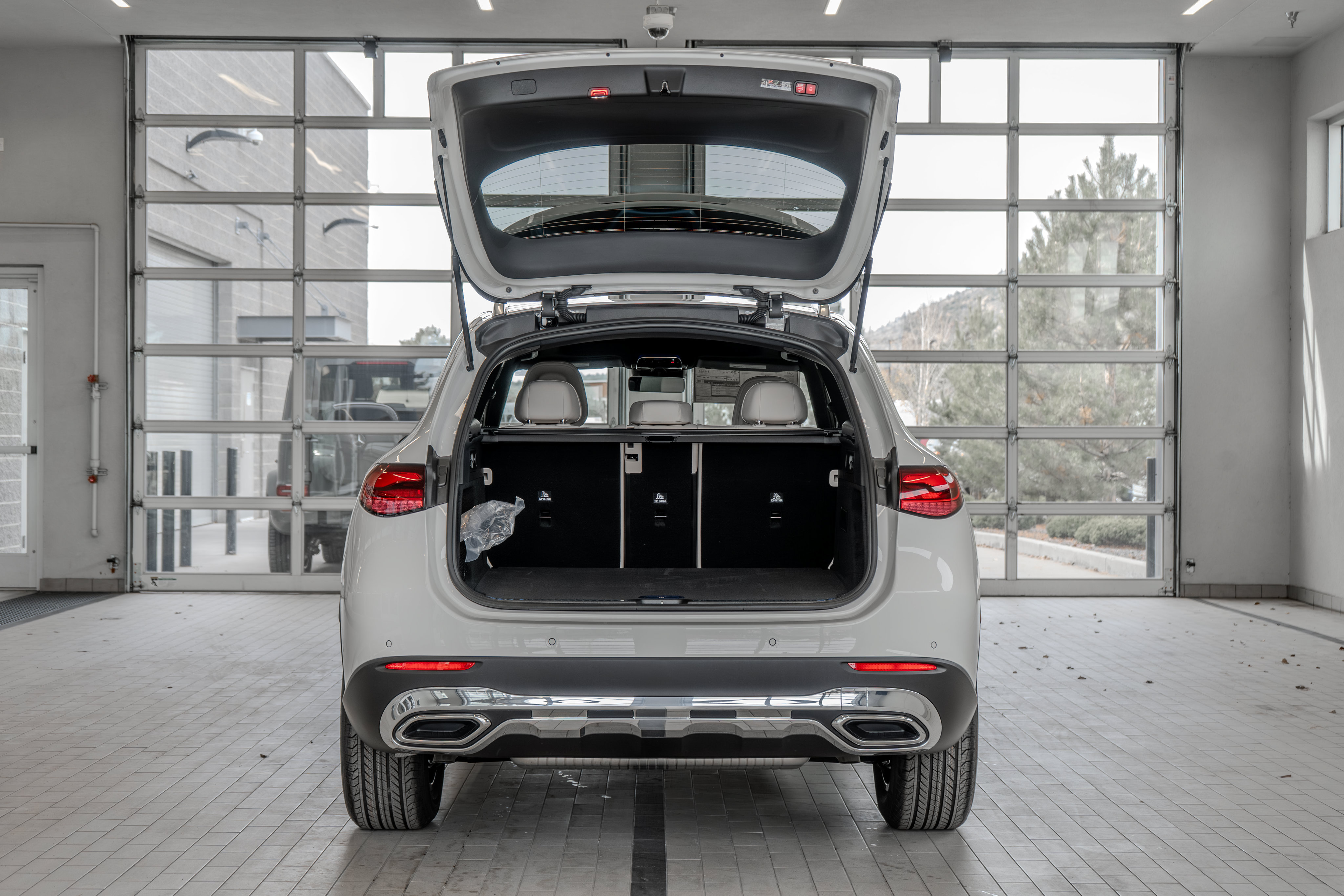 Certified 2026 Mercedes-Benz GLC 300 4MATIC image 16