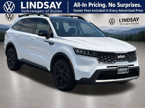 Used 2023 Kia Sorento S w/ Panoramic Sunroof Package AWD/4WD image 1