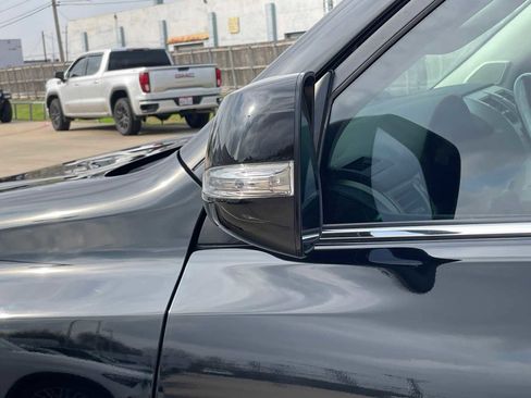 Used 2021 Lexus GX 460 Premium image 11