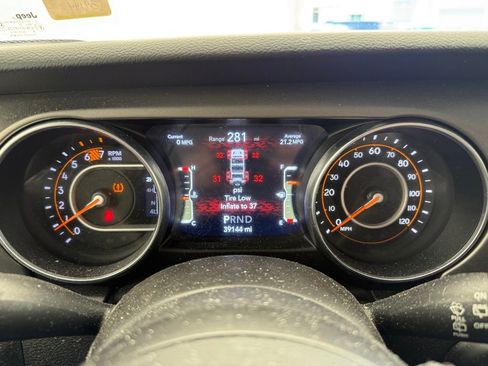 Used 2021 Jeep Wrangler Unlimited Sport AWD/4WD image 16