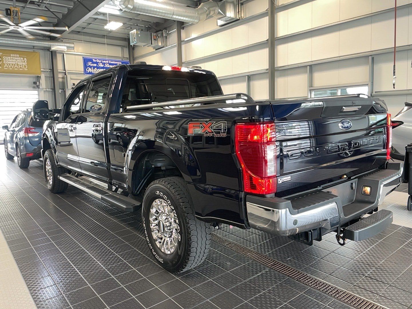 Used 2022 Ford F350 XLT w/ XLT Premium Package AWD/4WD image 25