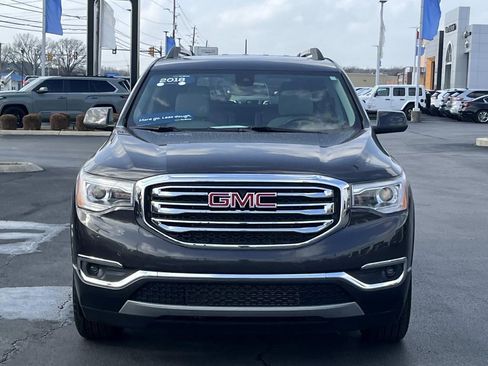 Certified 2018 GMC Acadia SLT image 2